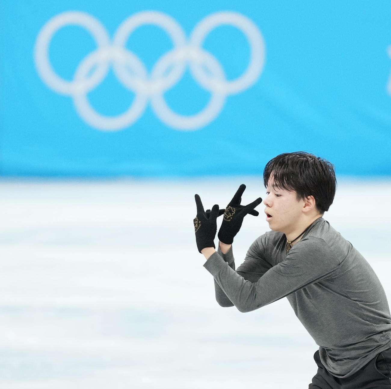 北京五輪会場の首都体育館で練習する鍵山（撮影・菅敏）
