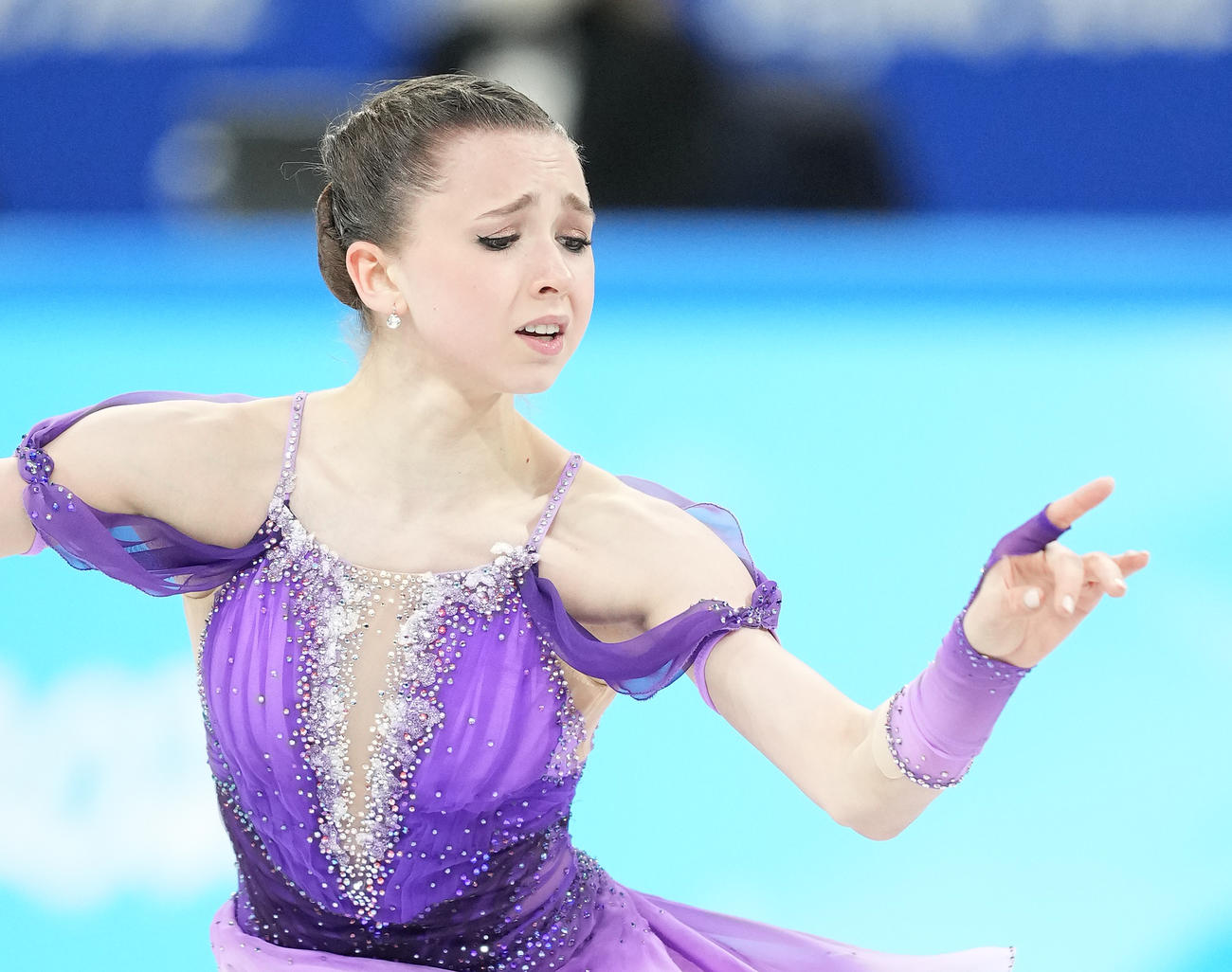 フィギュアスケート団体、女子SPで演技するワリエワ（撮影・菅敏）