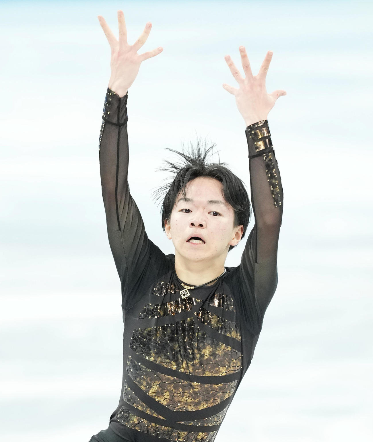 フィギュアスケート団体、男子フリーで演技する鍵山（撮影・菅敏）