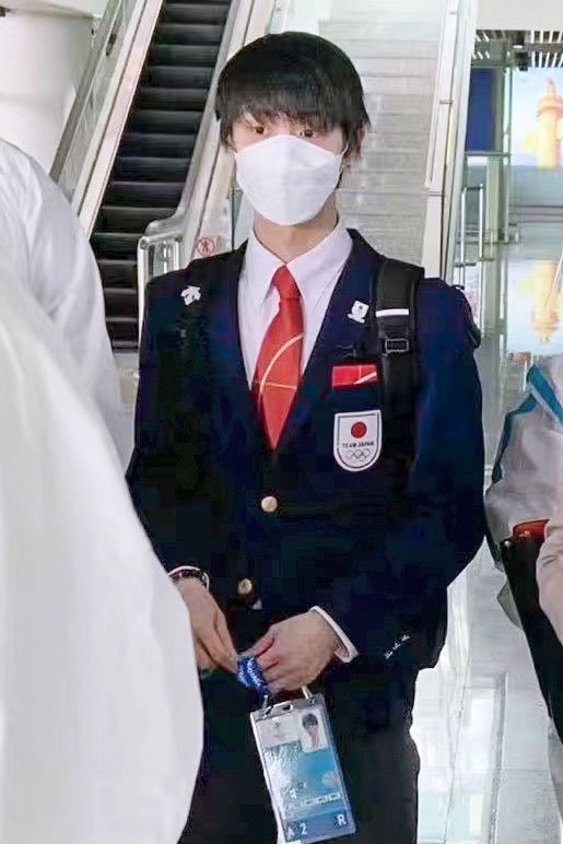 北京に到着した羽生とされる画像（「微博（ウェイボ）」から、共同）