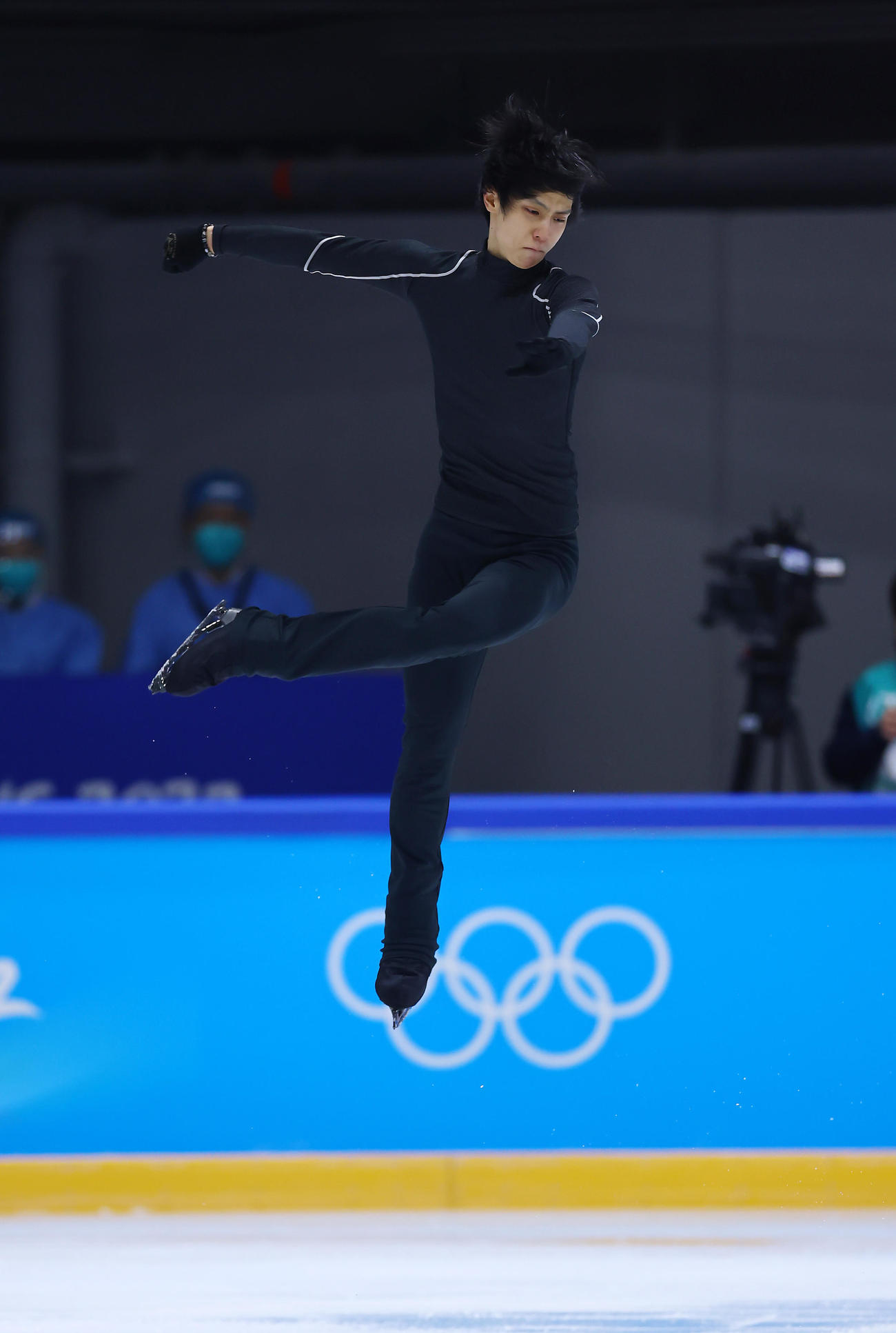 首都体育館のサブリンクで公式練習に臨む羽生結弦（撮影・垰建太）