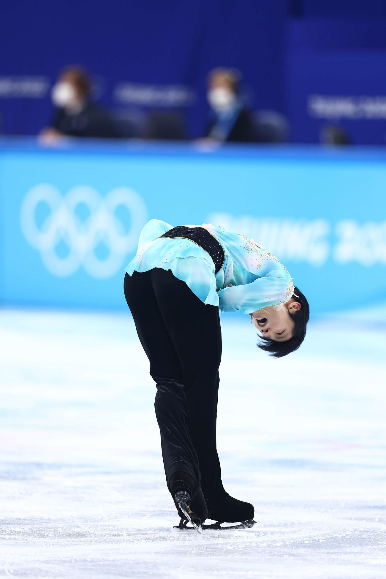 北京五輪　フィギュアスケート男子フリー　男子フリーの演技を終え「ありがとうございました！」と深々と一礼する羽生結弦