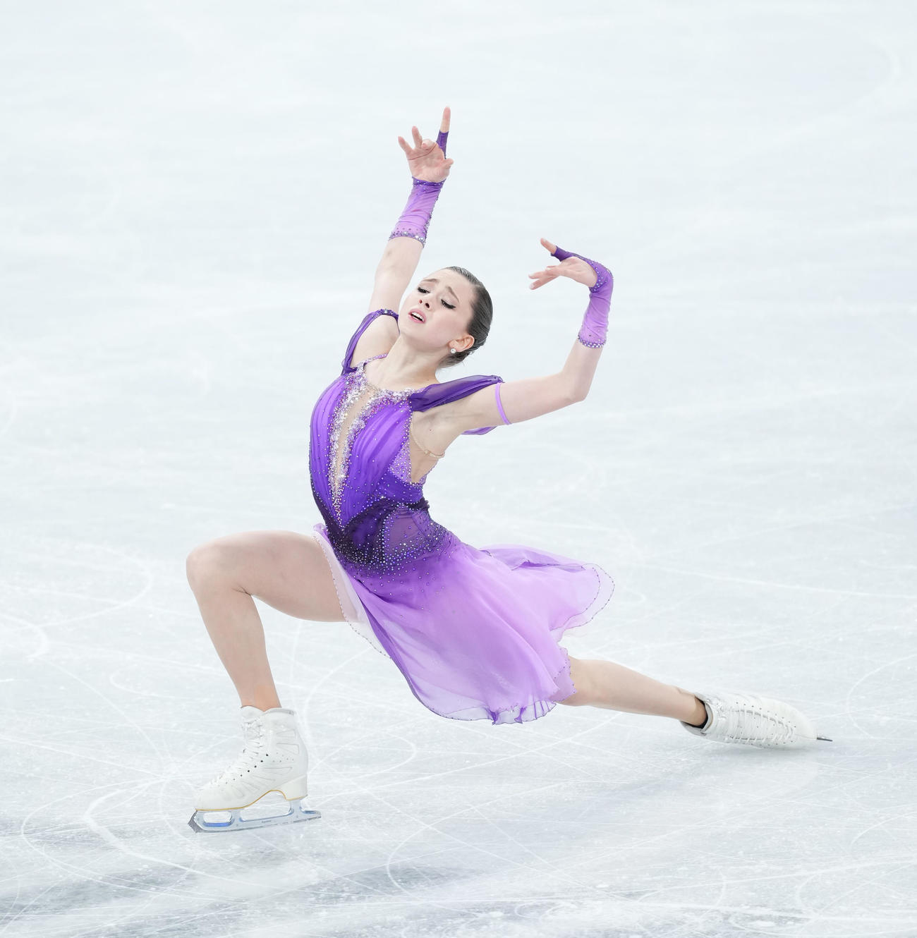 フィギュアスケート、女子SPで演技するワリエワ（撮影・菅敏）