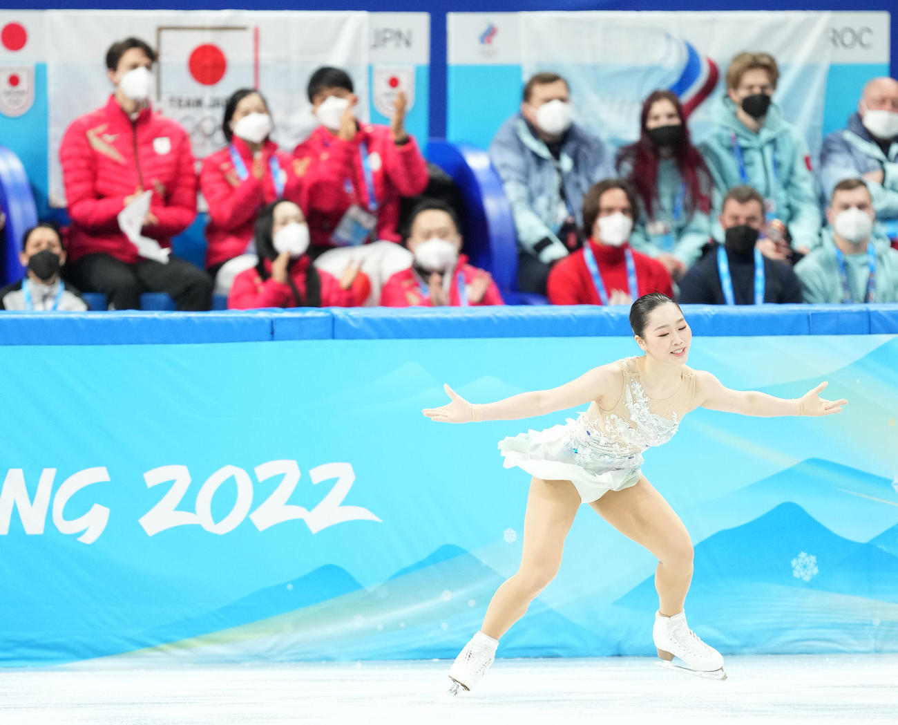 フィギュアスケート団体、女子SPで演技する樋口（撮影・菅敏）
