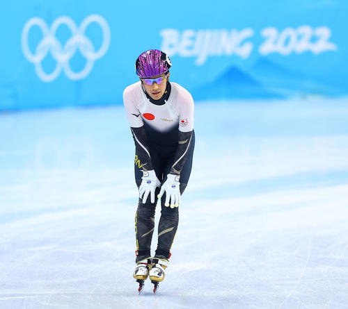 ショートトラック男子1000メートル準々決勝、レースを終え渋い表情の吉永(撮影・垰建太)