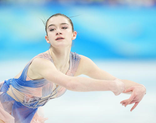 フィギュアスケート団体、女子SPで演技するララ・ナキ・ガットマン（撮影・菅敏）