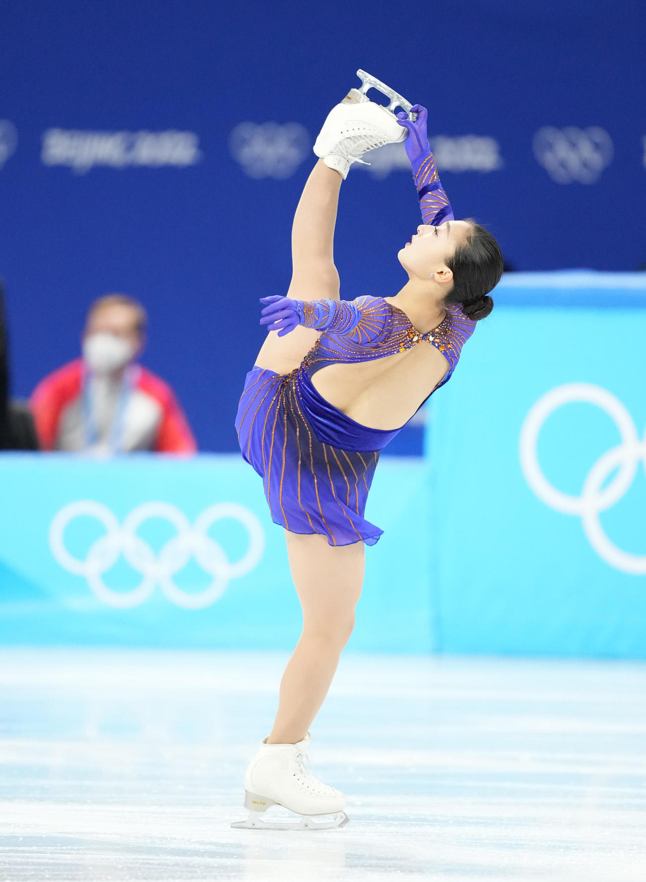 フィギュアスケート団体、女子フリーで演技する坂本（撮影・菅敏）