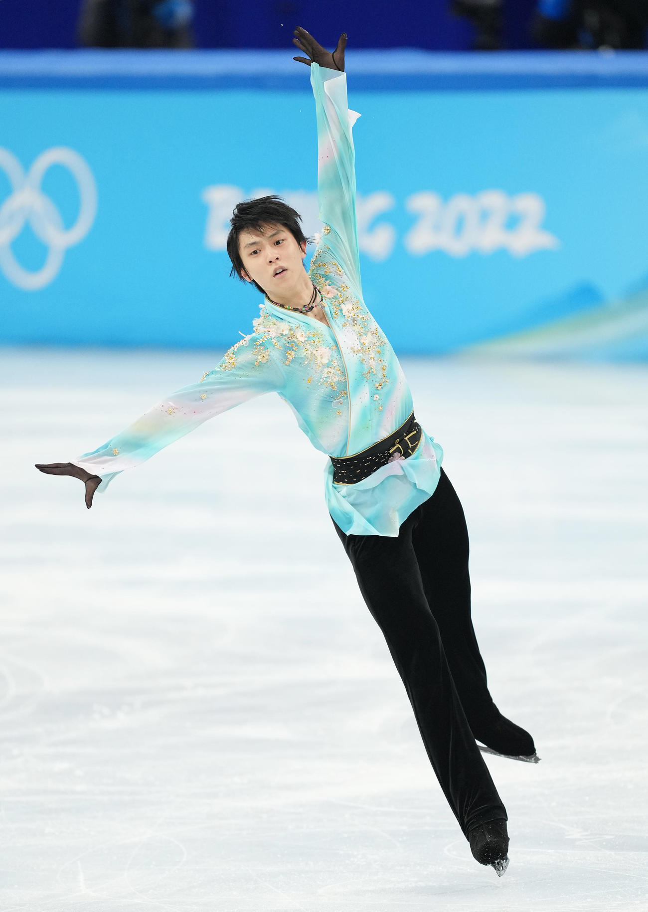 フィギュアスケート、男子フリーで演技する羽生（撮影・菅敏）