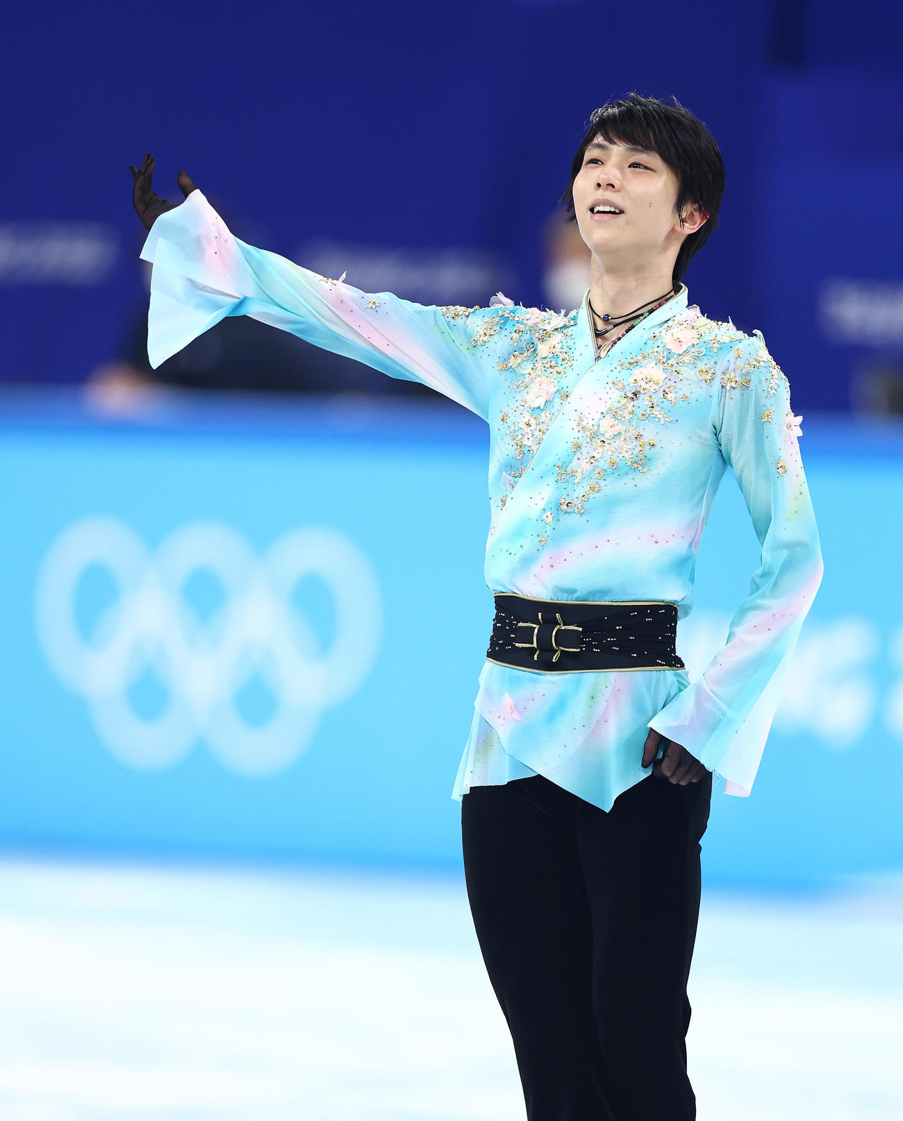 男子フリーの演技を終え笑顔であいさつする羽（撮影・垰建太）