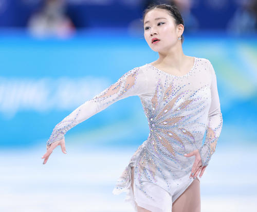女子SPの演技をする河辺（撮影・垰建太）