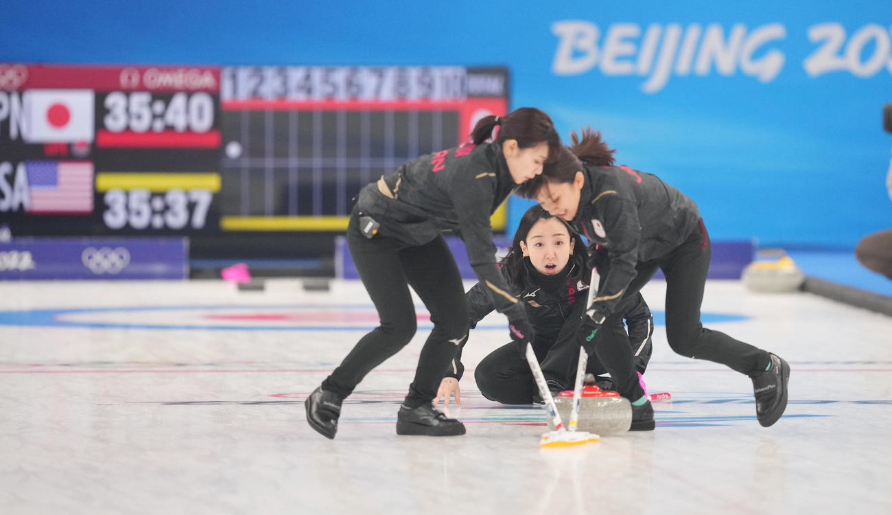 日本対米国　第1エンド、ショットを放つ藤沢（撮影・菅敏）