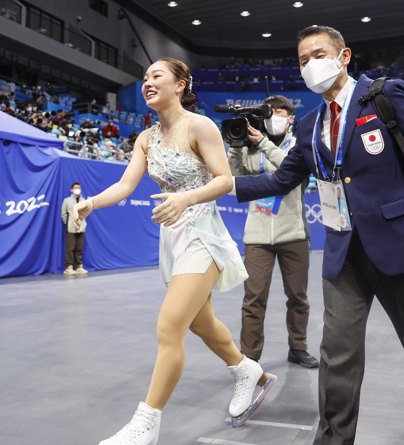 女子SPの演技を終えた樋口新葉（共同）