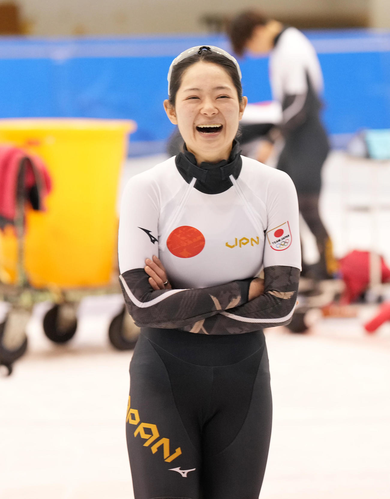 北京五輪スケートショートトラックの公開練習で笑顔を見せる菊池悠（撮影・菅敏）