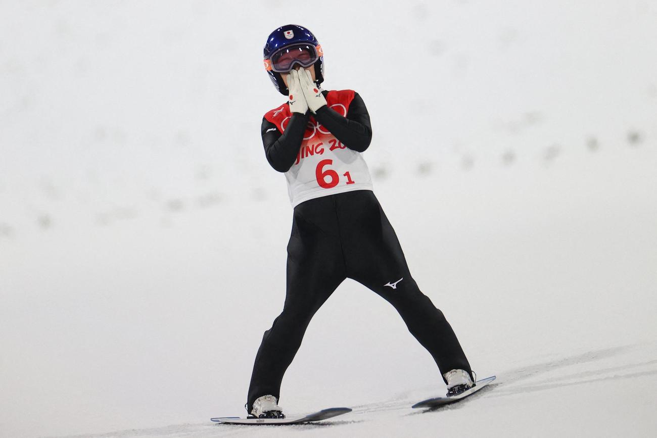スキージャンプ団体で日本の１番手で登場した高梨沙羅（ロイター）