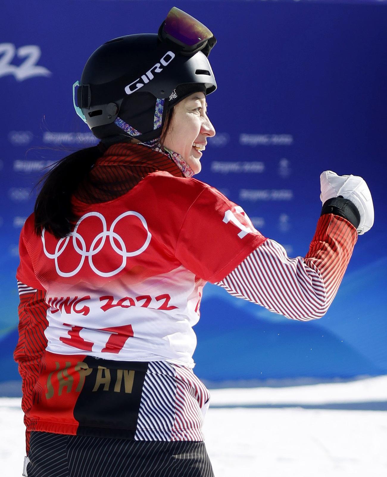 女子パラレル大回転予選2回目を終え、笑顔を見せる竹内智香（共同）