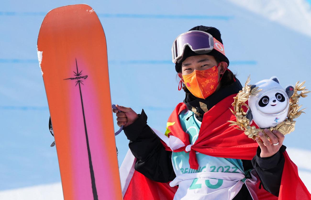 優勝した中国の蘇翊鳴（スー・イーミン）（ロイター）