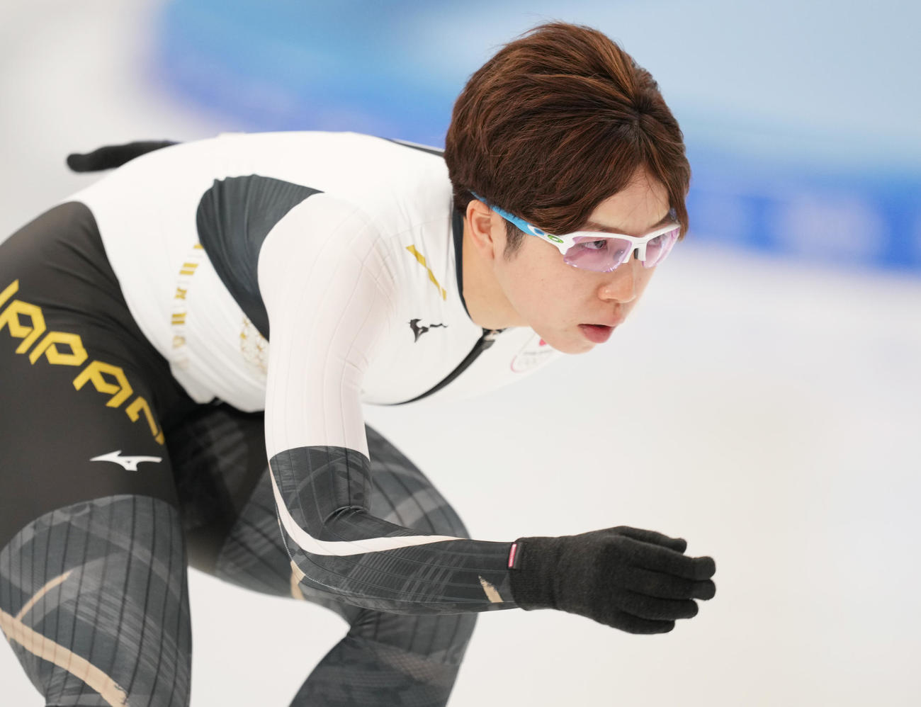 五輪会場の国家スピードスケート館で練習をする小平（撮影・菅敏）