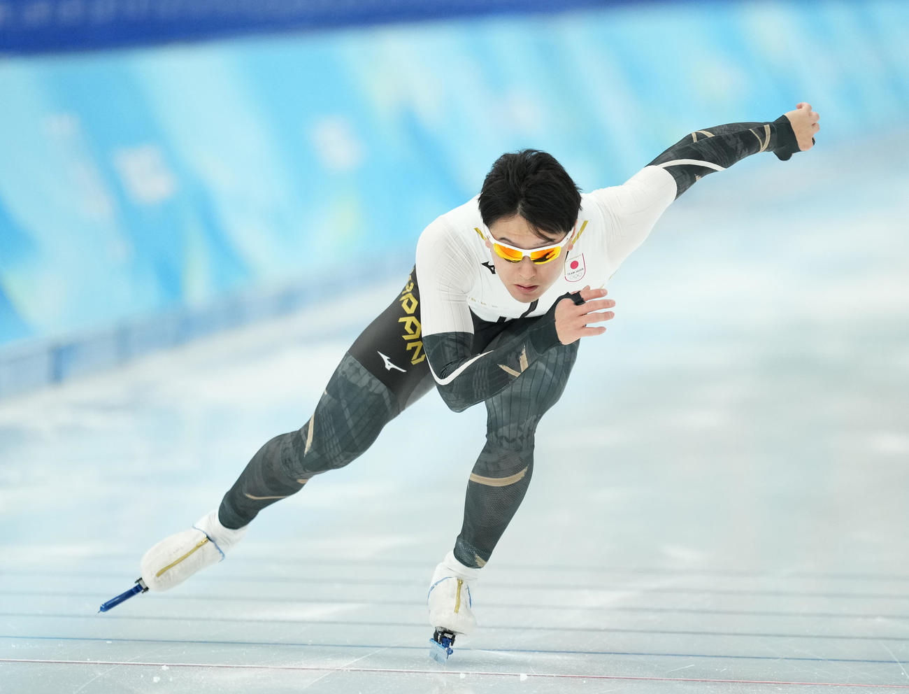 スピードスケート】村上右磨「全力を出して良い滑りを」入念にスタート
