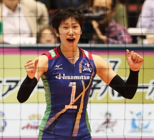 バレーボール女子の長岡望悠