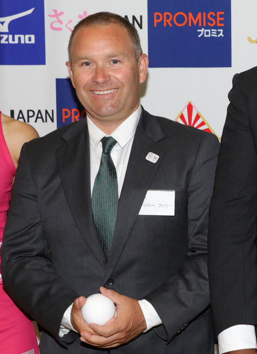 ホッケー女子日本代表アンソニー・ファリーヘッドコーチ