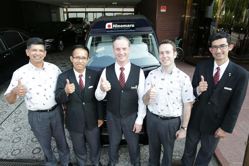 左からアマラコーンさん、タムガームさん、ミーエさん、リプソンさん、シュクルさん