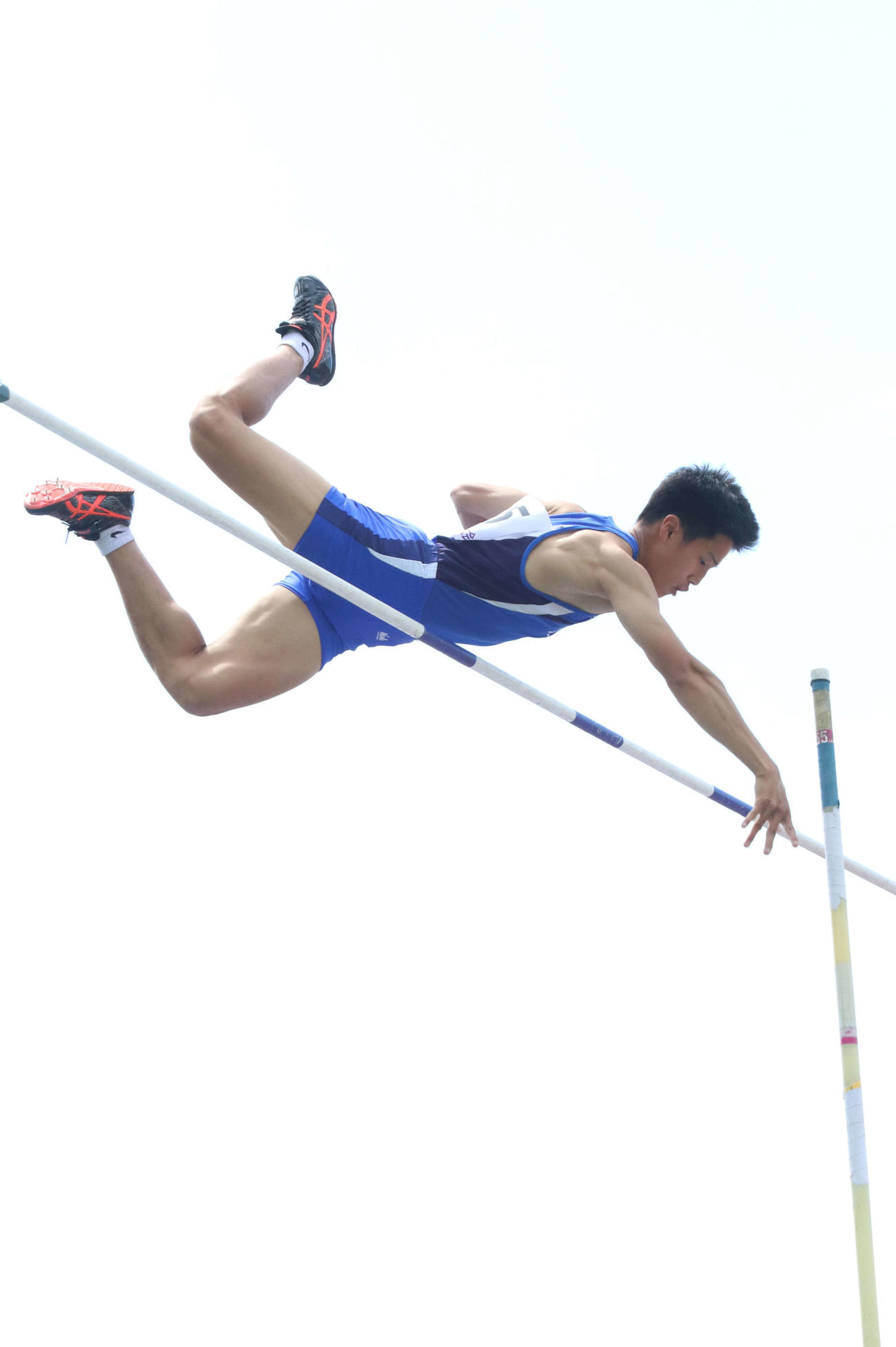 男子棒高跳び　近藤崇仁