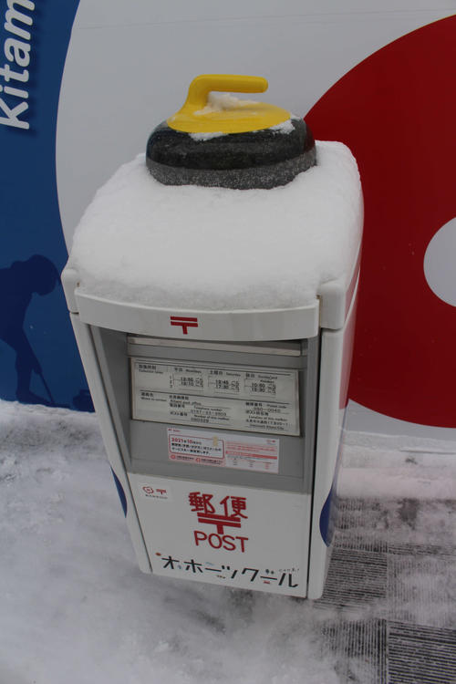 北見駅のカーリングポスト