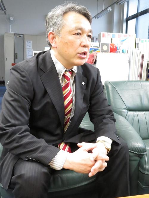 東京パラリンピックへの思いを語る平野弘幸さん（撮影・峯岸佑樹）