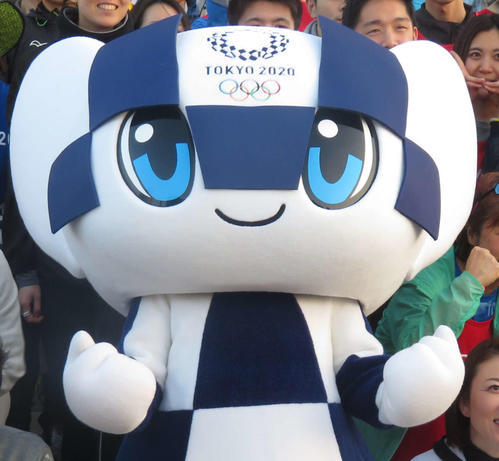 19年3月、東京五輪500日前イベントの東京五輪マスコット・ミライトワ