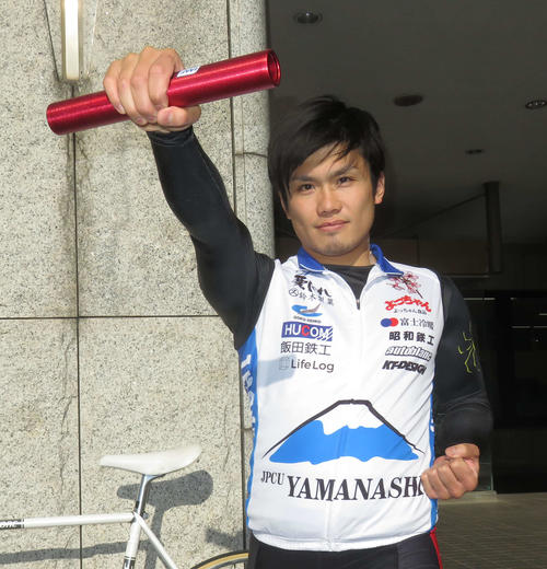 空手の金メダル獲得を期待する競輪選手の志村龍己