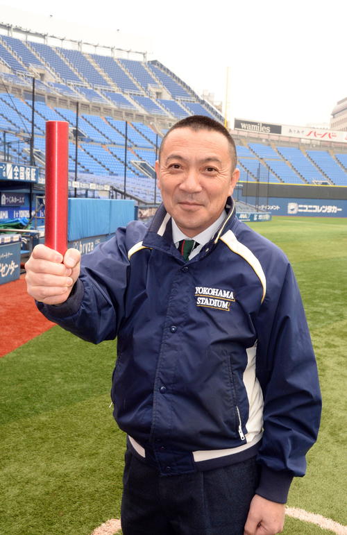 重田克巳氏は改修した横浜スタジアム左翼ウイング席を背に五輪への思いを語った