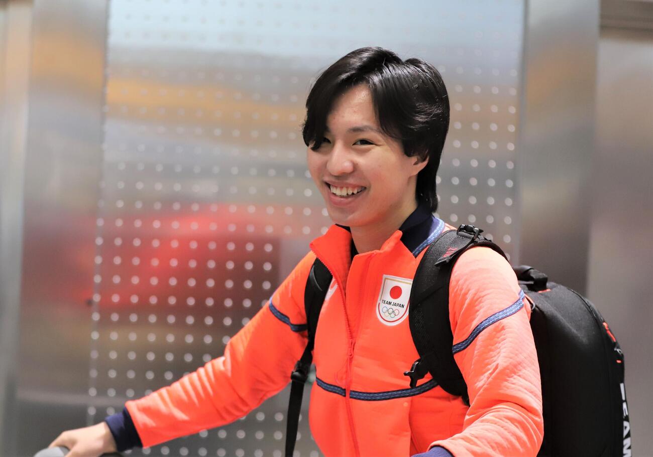 マルペンサ空港で到着した三浦（撮影・藤塚大輔）