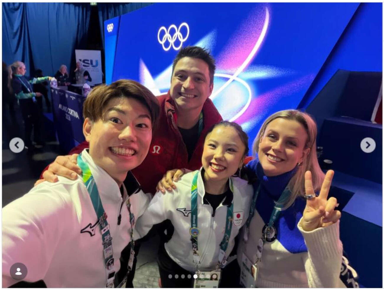 スコット・モイア・コーチ（後方）、マディソン・ハベル・コーチ（前列右）と吉田唄菜（前列中央）、森田真沙也（吉田のインスタグラムから）