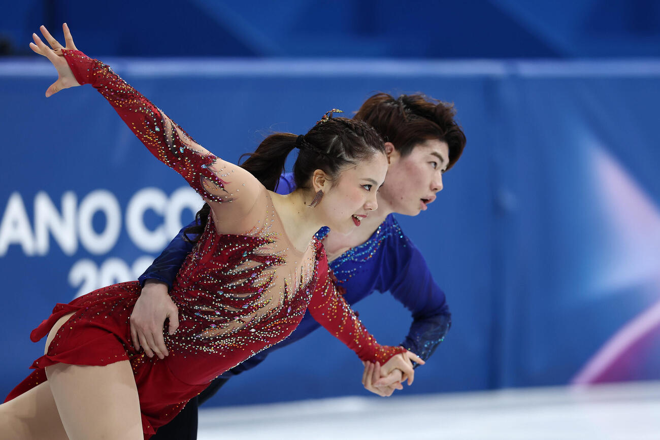 団体アイスダンス・フリーダンスで演技する吉田（左）、森田組（撮影・前田充）