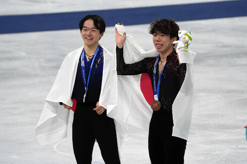 フィギュア】鍵山優真の新衣装が「宇野昌磨に似ている」SNSの声に本人