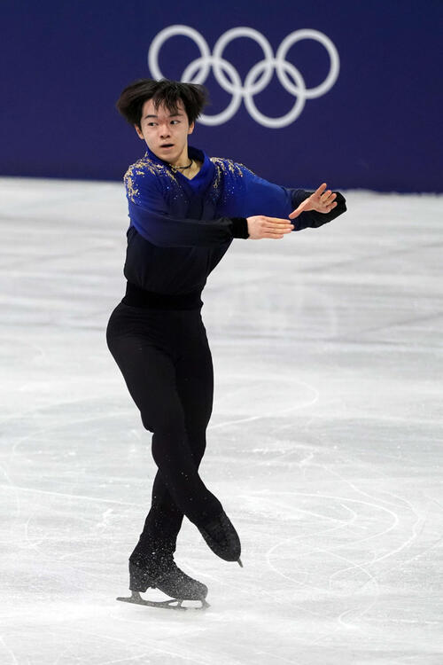 フィギュア】鍵山優真の新衣装が「宇野昌磨に似ている」SNSの声に本人