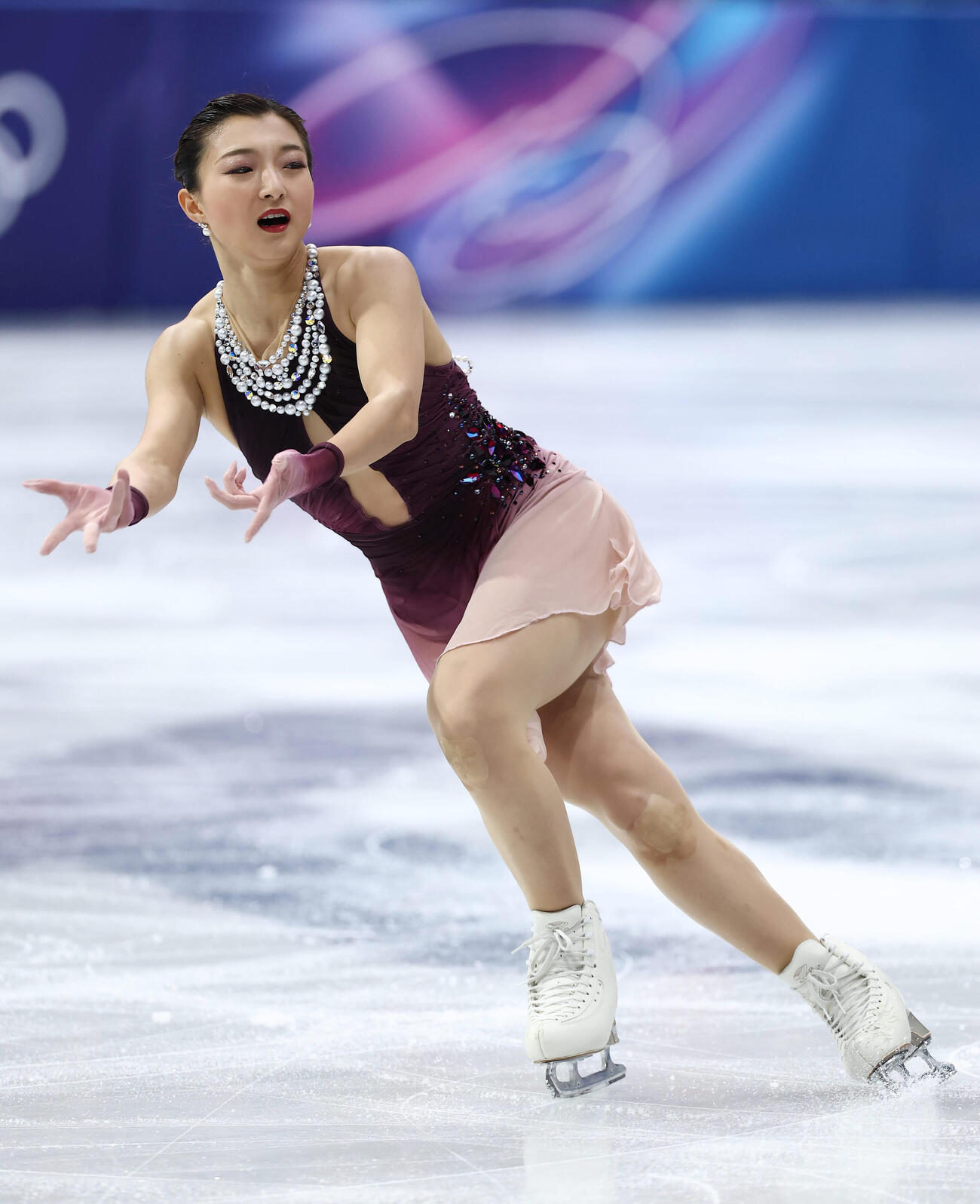団体女子フリーで演技する坂本（撮影・前田充）