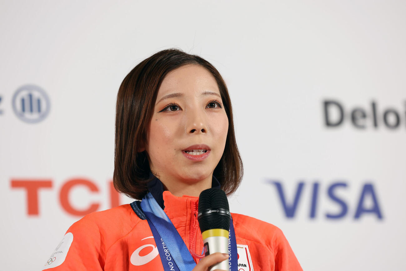 メダリスト会見に臨む三浦（撮影・前田充）