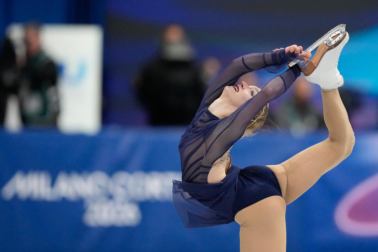 フィギュア女子フリー　演技するアンバー・グレン（ＡＰ）