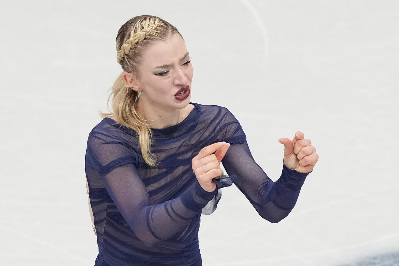 フィギュア女子フリー　演技するアンバー・グレン（ＡＰ）