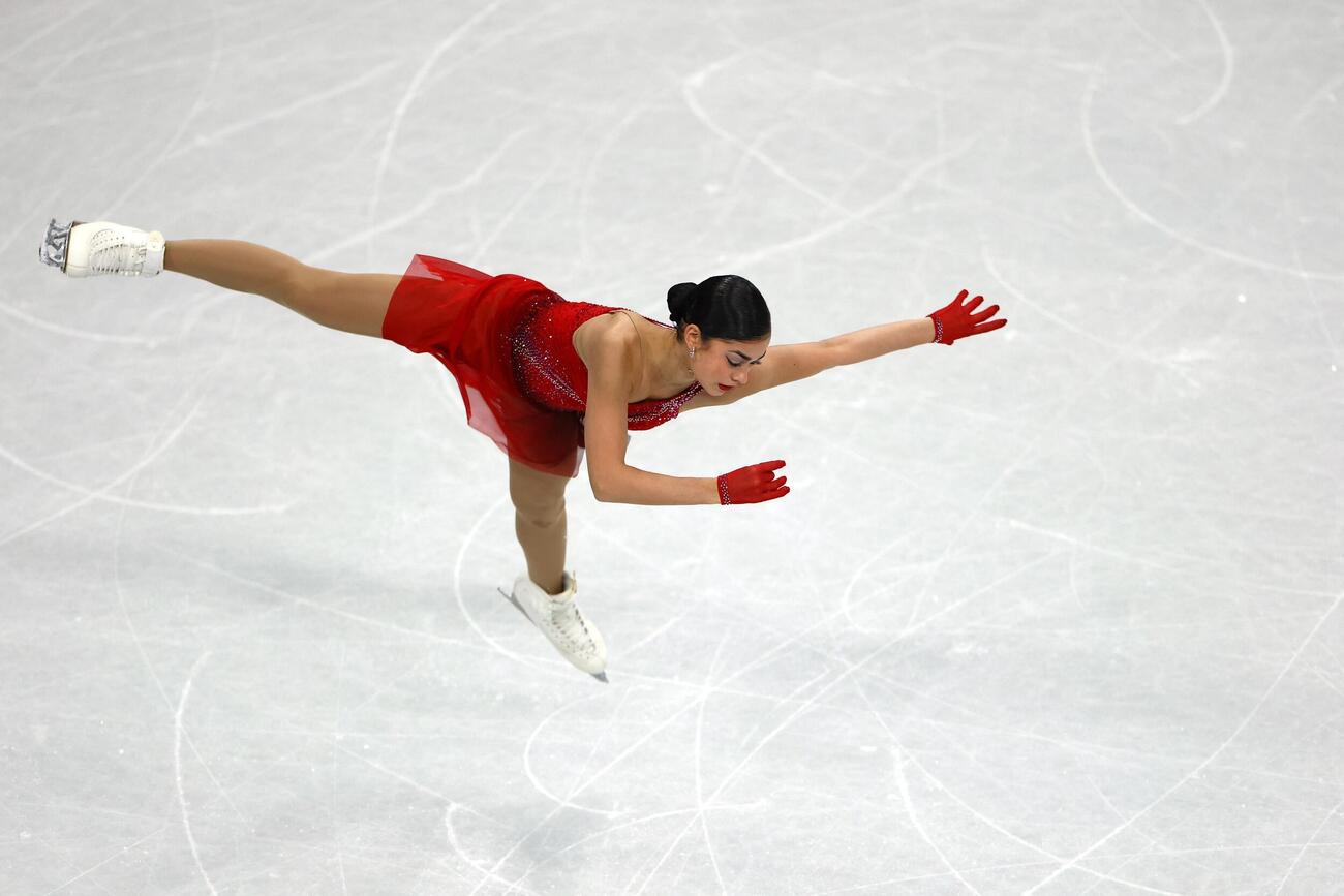 女子フリー　演技するアデリア・ペトロシャン（ロイター）
