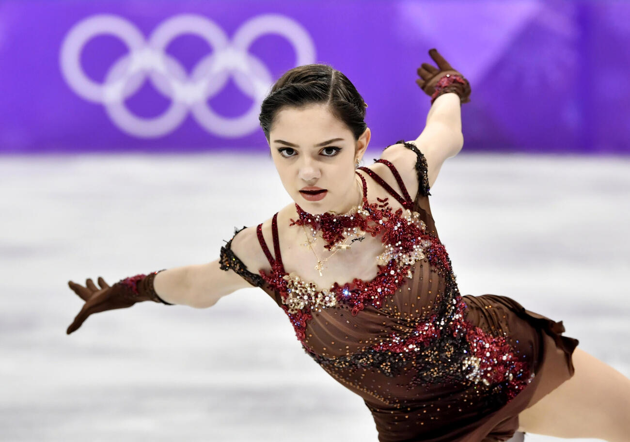 銀メダルを獲得した平昌五輪の女子フリーで演技するメドベージェワ（2018年2月）