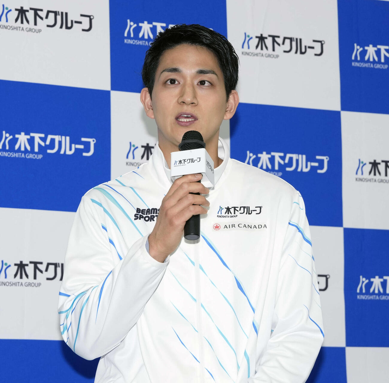 表敬訪問を終え、会見で質問に答える木原（撮影・小島史椰）