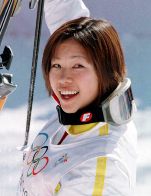 モーグル元世界女王の近影に「いまだフジテレビ所属だったんだ