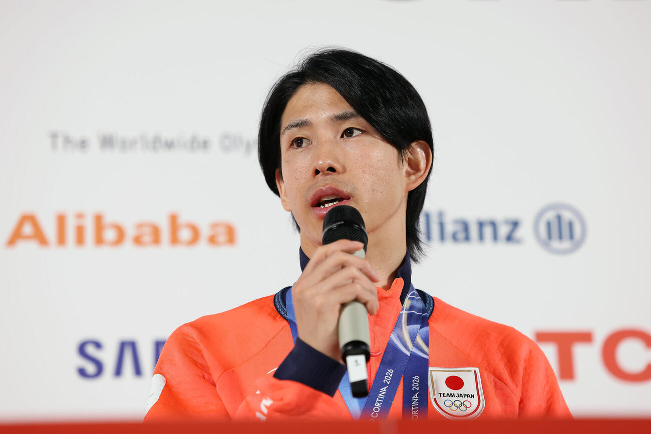 メダリスト会見に臨む堀島（撮影・前田充）