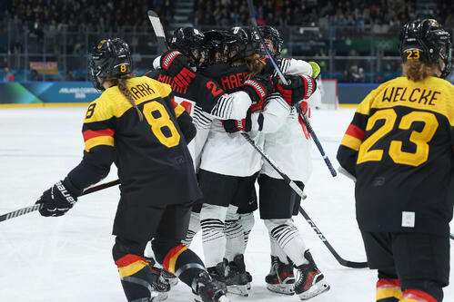 アイスホッケー】日本女子スマイルジャパン、2－5でドイツに敗れ連勝