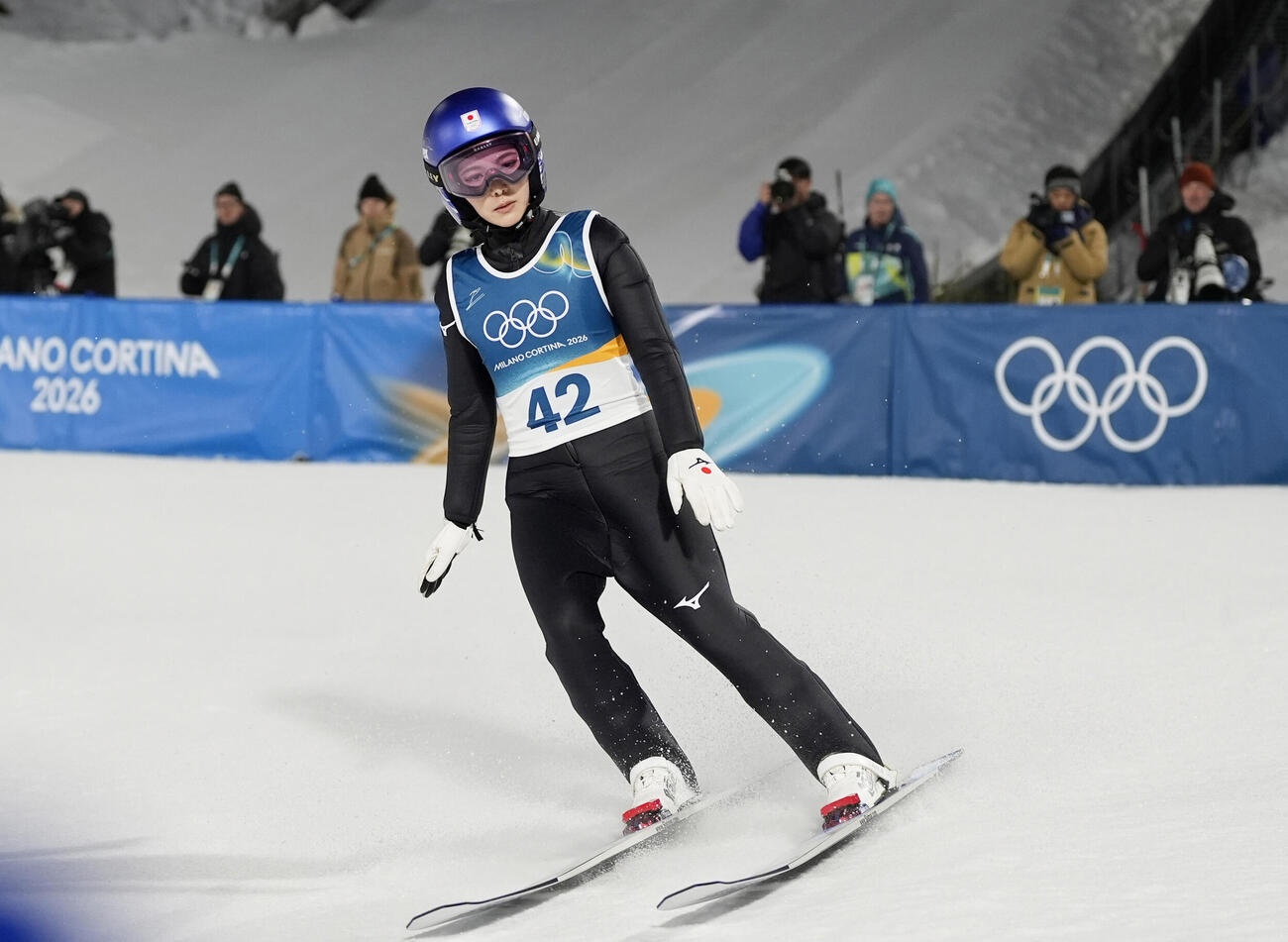 女子個人ラージヒル　2回目の飛躍を終え16位の高梨沙羅（共同）