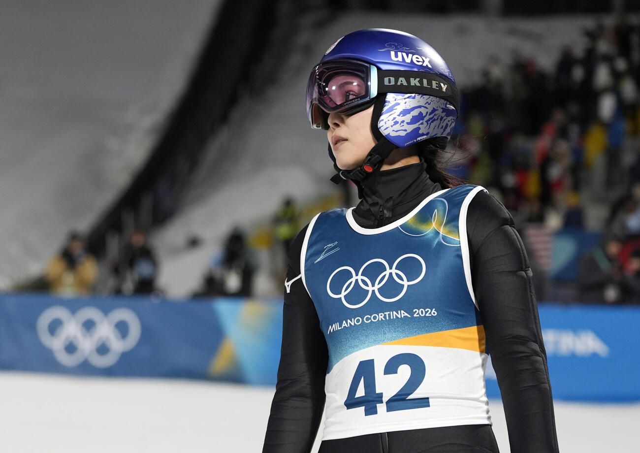 女子個人ラージヒル　2回目の飛躍を終え16位に終わった高梨沙羅（共同）