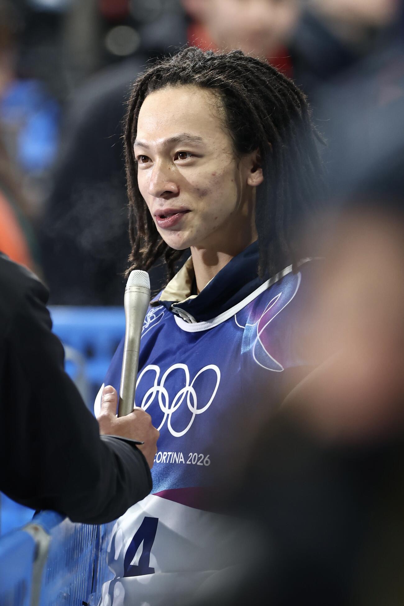 予選の2回目を終え、笑顔でインタビューに応じる平野（撮影・前田充）