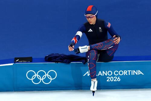 スピードスケート】「阪神園芸か」女子500mで開始直後から整氷作業入る